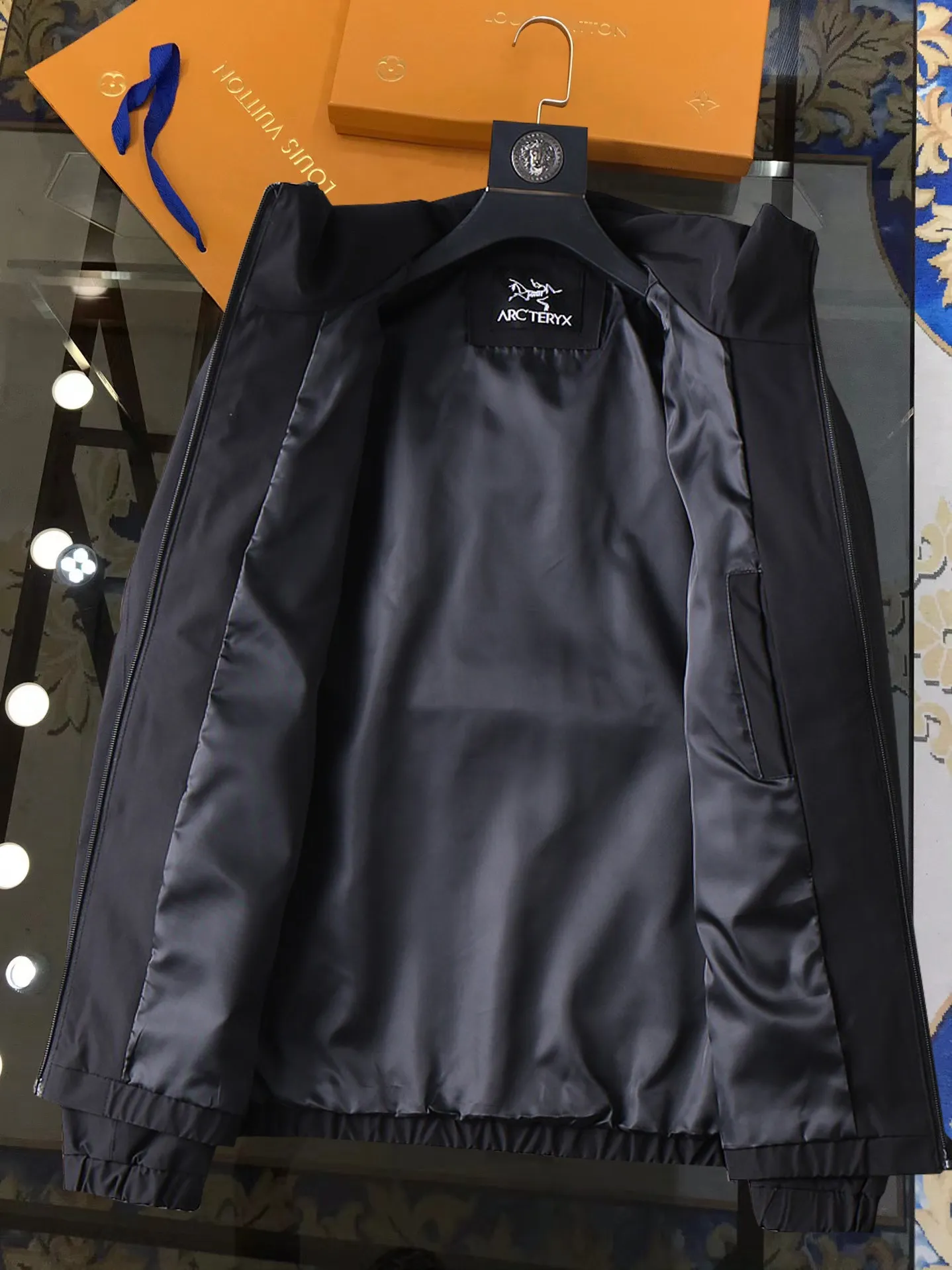 Same Style， ， ！2026 New Arrival ，Original Premium ！ Breathable ， ， ， Quality。 ！ ， ！Sizes：M～3XL